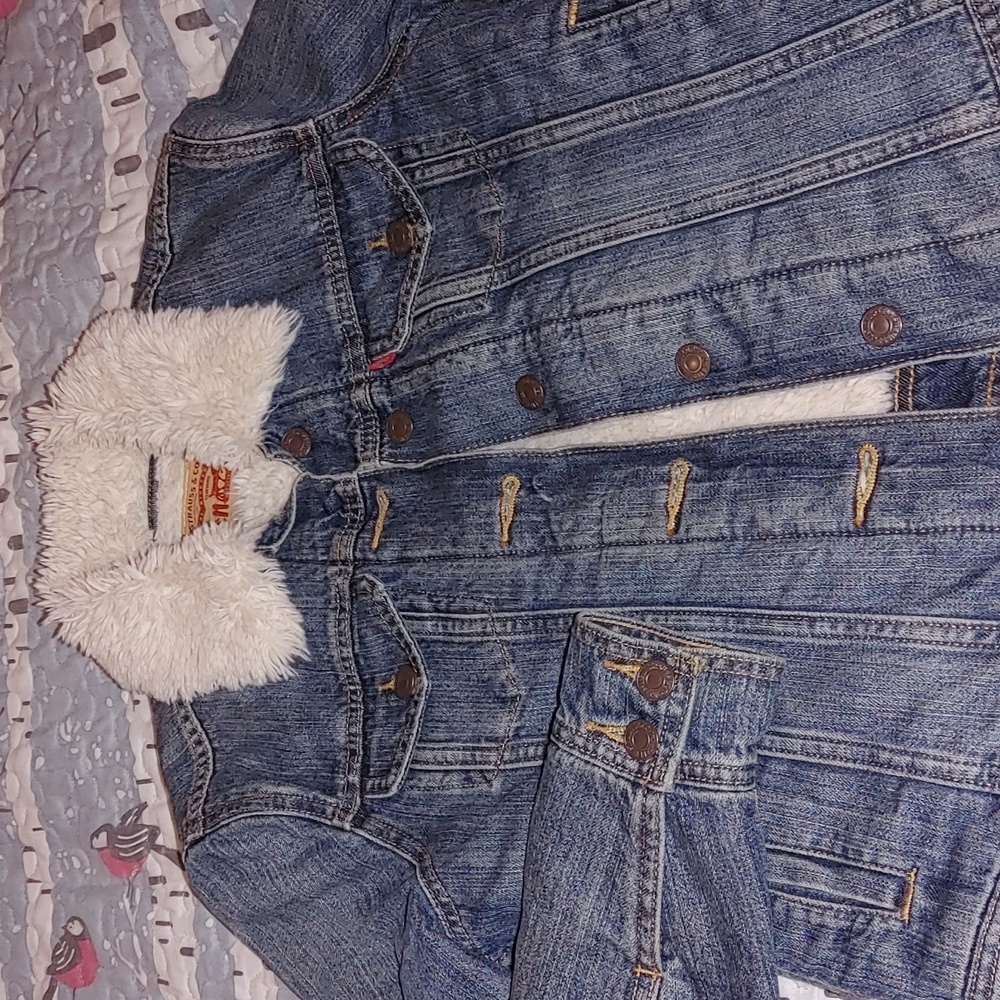 Levis Jean Jacket - Picture 2 of 13